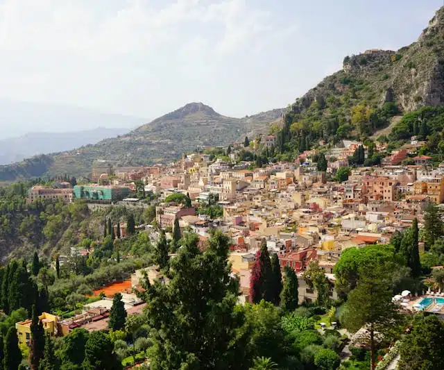 taormina con auto a noleggio fly rent car